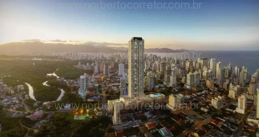 Apartamento à venda na Rua 306, 375, Meia Praia, Itapema