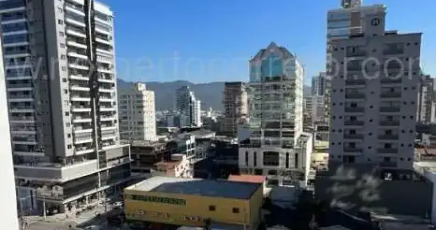 Apartamento à venda na Rua 256, 462, Meia Praia, Itapema