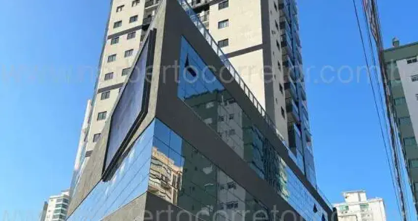 Apartamento à venda na Rua 214, 232, Meia Praia, Itapema