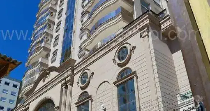 Apartamento à venda na Rua 315, 233, Meia Praia, Itapema