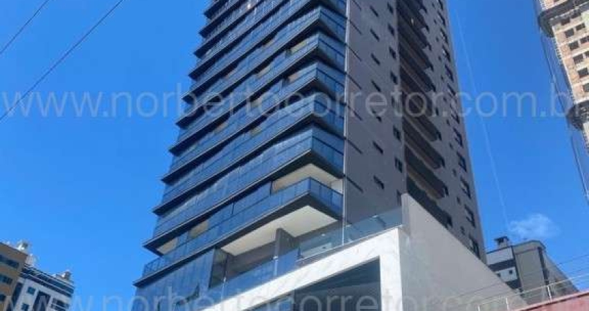 Apartamento à venda na Avenida Nereu Ramos, 3896, Meia Praia, Itapema