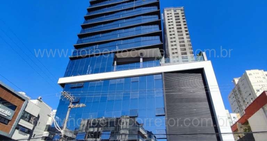 Apartamento à venda na Avenida Nereu Ramos, 3896, Meia Praia, Itapema
