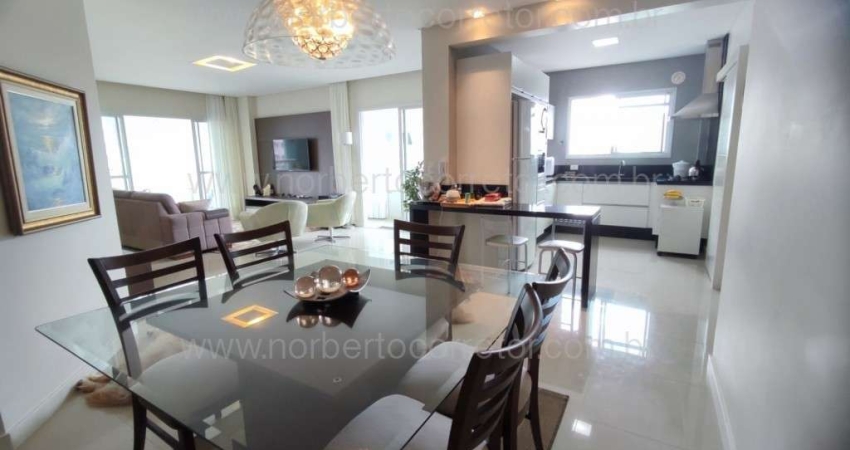 Apartamento à venda na Rua 258, 399, Meia Praia, Itapema