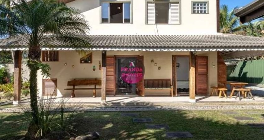 Venda de Excelente Casa Assobradada em Ubatuba/SP!!!!