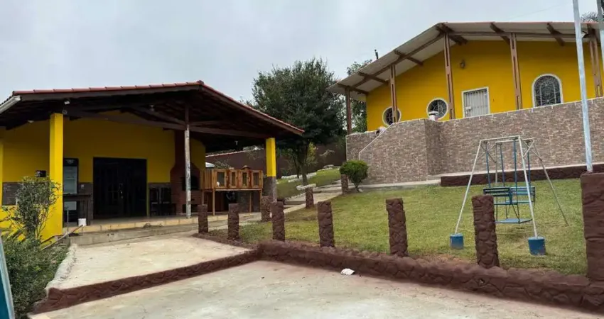 Chácara para Venda em Suzano, Clube dos Oficiais, 2 dormitórios, 1 suíte, 2 banheiros, 2 vagas