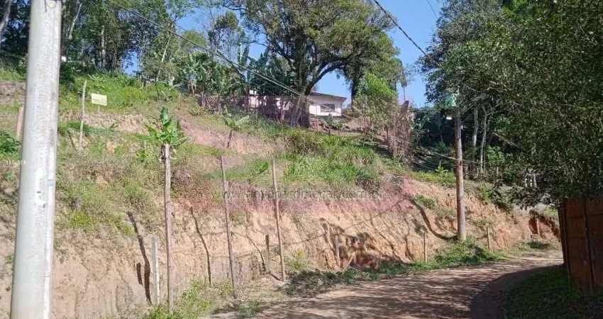 Terreno à venda no Centro, Rio Grande da Serra 