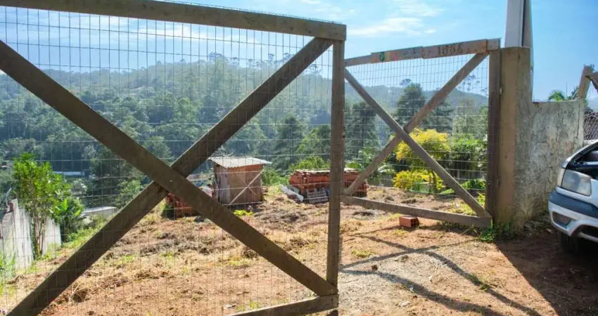 Terreno à venda no Clube dos Oficiais, Suzano 