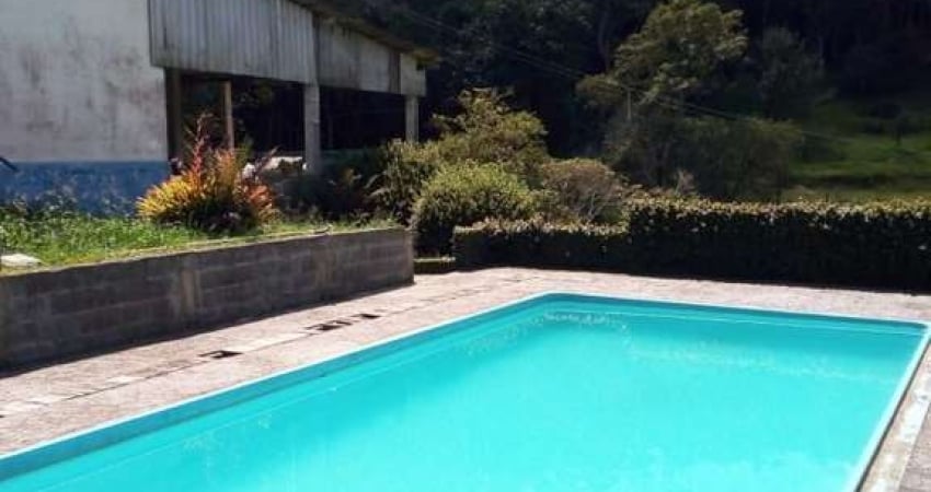 Chácara para Venda em Ribeirão Pires, Somma, 2 dormitórios, 1 banheiro, 4 vagas