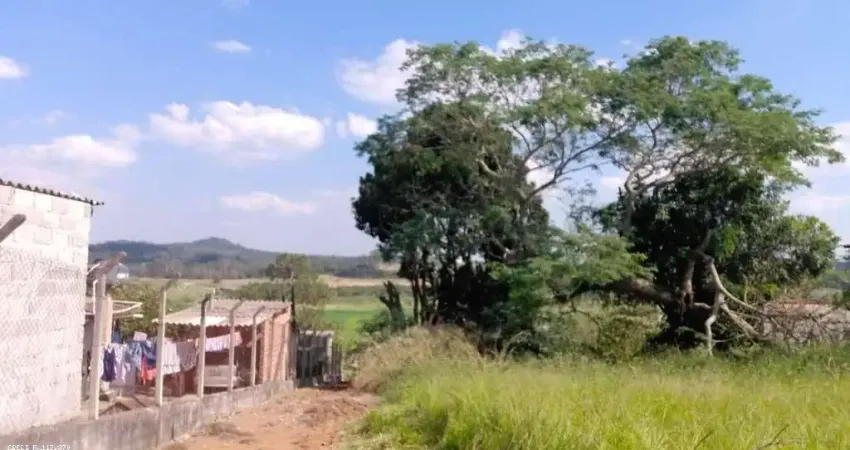 Terreno à venda no Recreio Santa Rita, Suzano 
