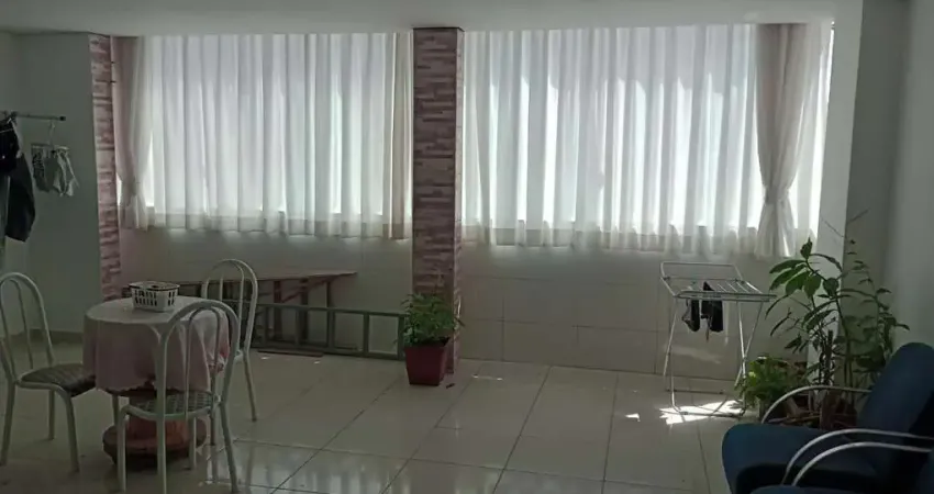 Sobrado para Venda em Poá, ,,,, 2 dormitórios, 1 suíte, 2 banheiros, 2 vagas