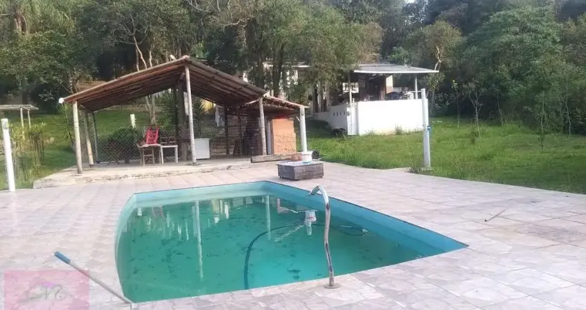 Chácara para Venda em Suzano, Jardim das Lavras, 1 dormitório, 2 banheiros, 8 vagas