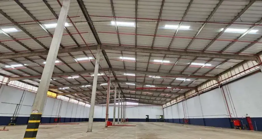 Galpão para Locação em Embu das Artes, Esplanada, 2 banheiros