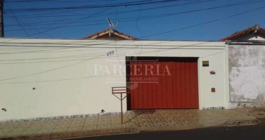 Casa com 3 quartos à venda no Conjunto Habitacional Elias Stefan, Araçatuba 