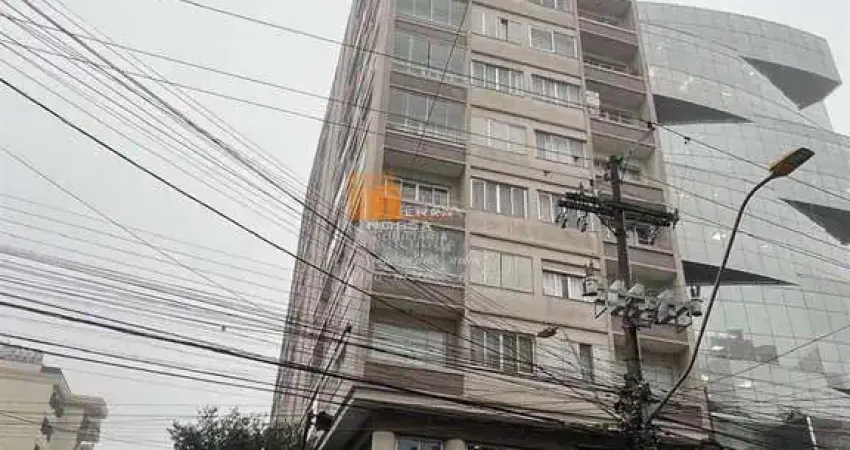 Apartamento semimobiliado, 03 dormitórios, bairro centro em caxias do sul - rs