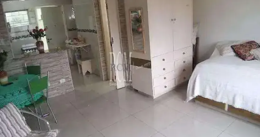 Sala Living com 1 quarto, Centro, São Vicente - R$ 213 mil, Cod: 94764