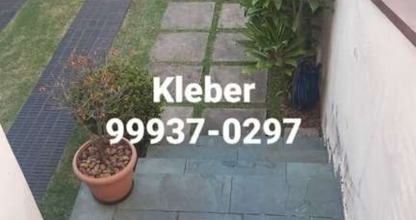 VENDO SOBRADO FL42