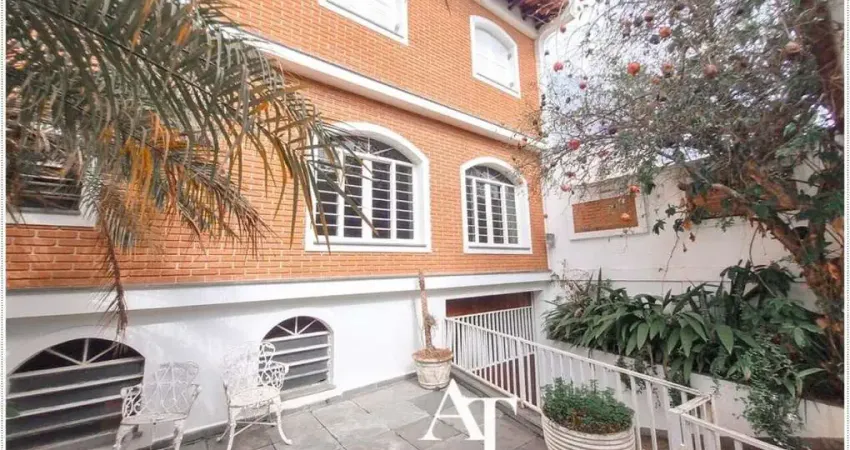 SOBRADO SAO FRANCISCO - 3 DORMITORIOS (1 SUITE) COM 6 VAGAS- FL52