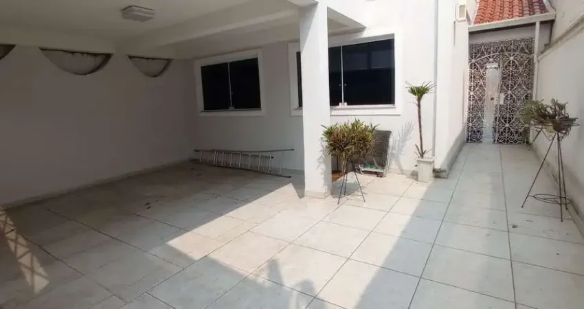 CASA 4 Quartos 2 Suíte 2 Vagas FL15