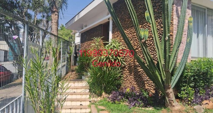 CASA TERREA 3 QUARTO 1 SUITE  2 VAGAS  ARMARIOS PLANEJADOS QUINTAL JARDIM