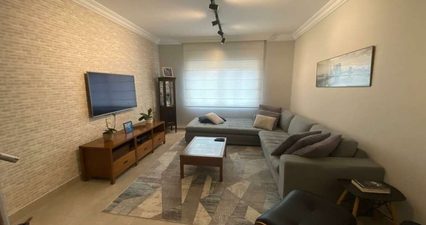 Sua Nova Casa: Sobrado com 3 Dormitórios e Churrasqueira na Vila Gomes. FL43