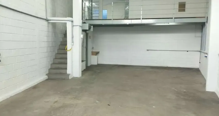 Barracão / Galpão / Depósito com 5 salas para alugar na Rua Inácio Cervantes, 111, Parque Ipê, São Paulo