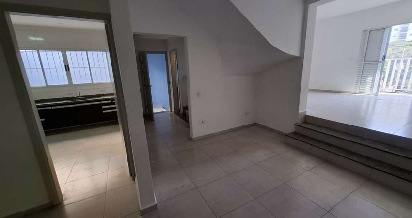 Sobrado de 165m² no Jardim Odete, 3 dormitórios e 3 vagas - FL28
