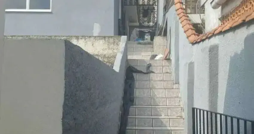 Casa com 3 quartos para alugar na Rua João Batista Pereira, 988, Jardim Pinheiros, São Paulo