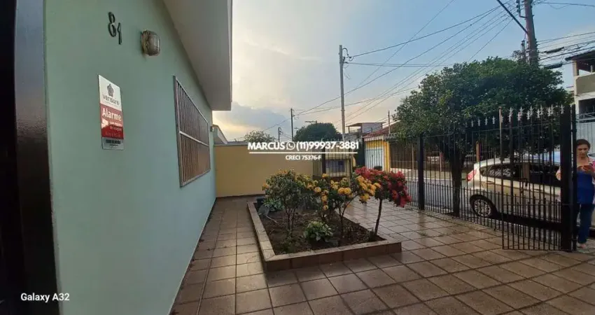 Casa Térrea Ampla e Confortável ? 4 Quartos, Quintal e 3 Vagas. FL23