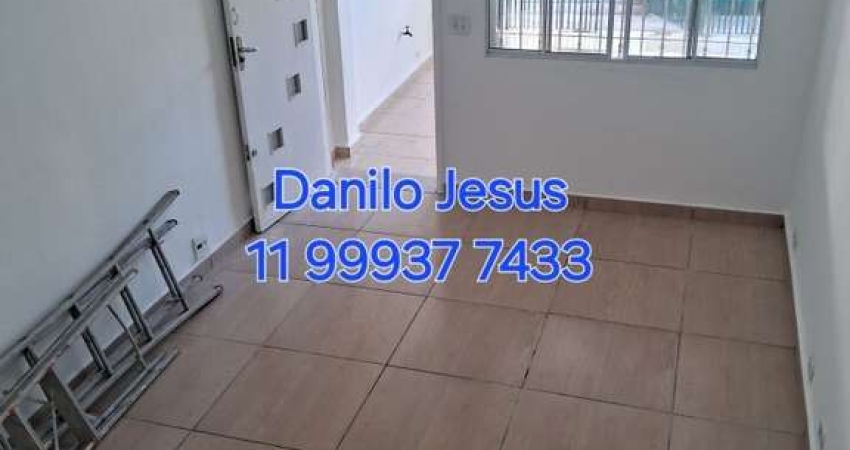 Casa com 3 dormitórios, 2 vagas e edicula. FL51