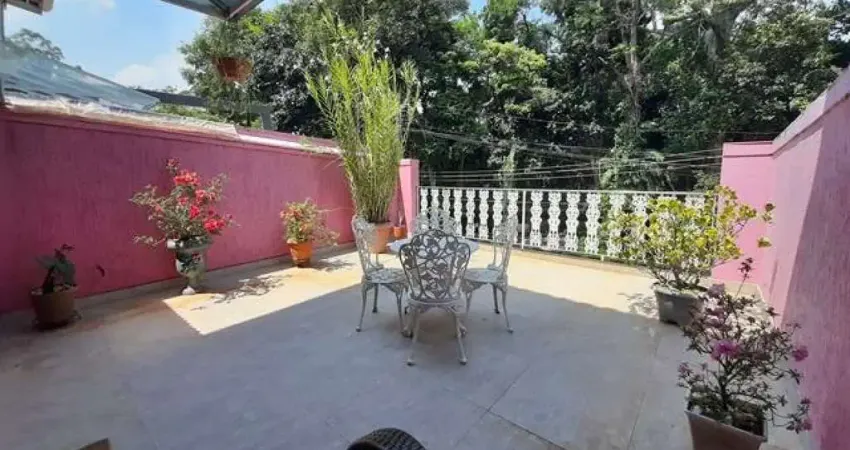 Vendo Sobrado em condomínio,  3 dorms, 1 suite, 2 vagas, lazer - FL22