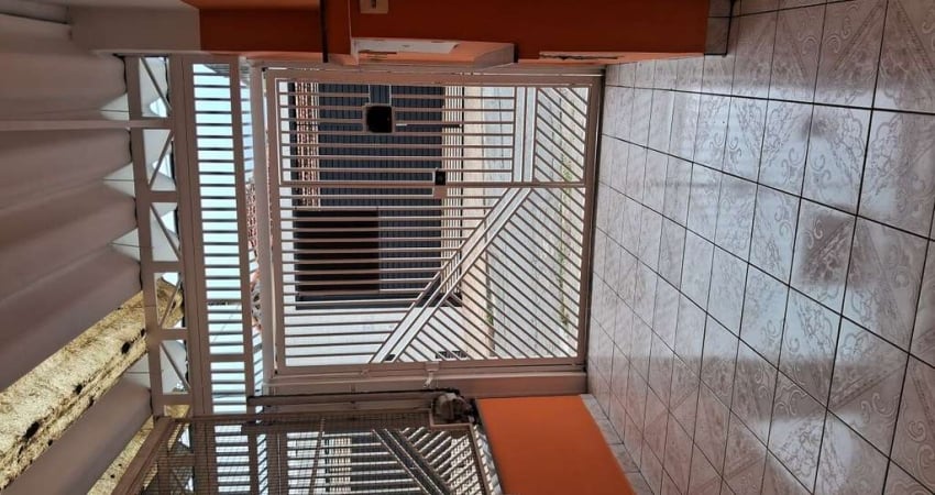 Casa com 1 quarto para alugar na Rua Edmundo de Amicis, 333, Jardim Monte Kemel, São Paulo