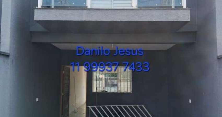 Casa com 2 dormitórios sendo 2 suítes e 2 vagas . FL51