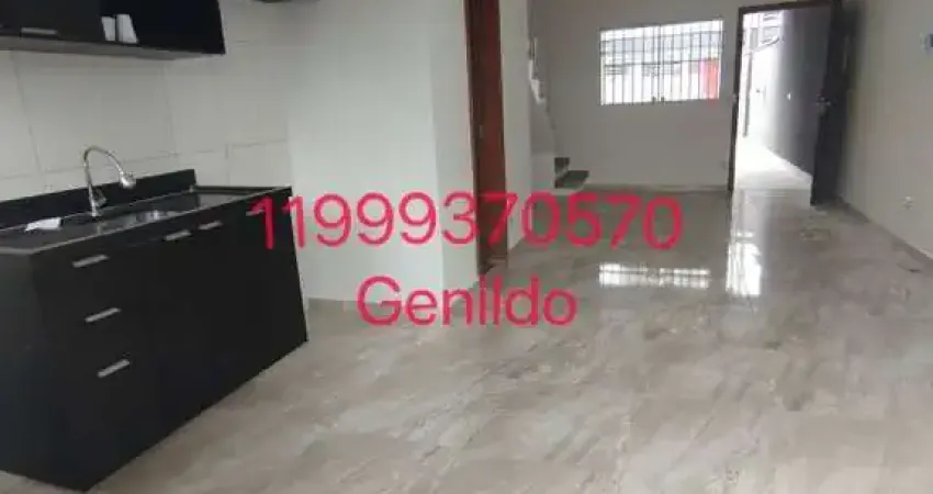 Casa 2 quartos 2 suites com sacada  2 vagas  quintal a 10 minuto do metro  próximo  da usp fl55