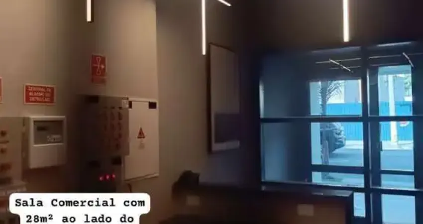 SALA COMERCIAL AO LADO METRO! FL 31