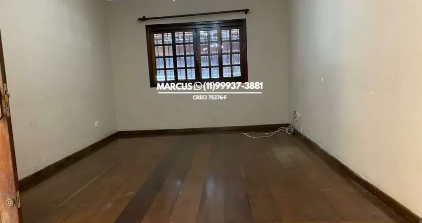 Casa no jd. Monte Kemel c/ 3 quartos, suíte, 2 vagas, churrasqueira. FL23
