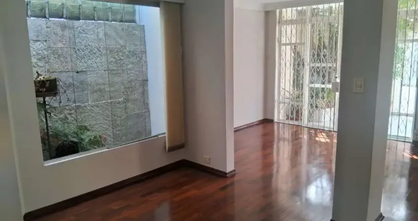 CASA  3 QUARTOS 1 SUÍTE 4 VAGAS 200m2 NO BUTANTÃ. FL64