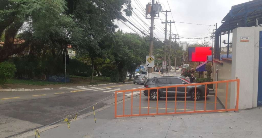 Prédio com 3 salas para alugar na Avenida Comendador Alberto Bonfiglioli, 551, Jardim Bonfiglioli, São Paulo