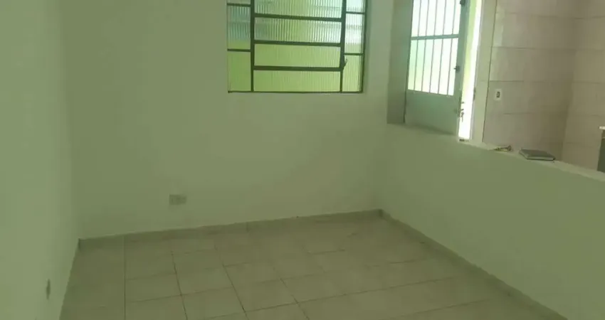 Casa Térrea para alugar Jardim Esmeralda. FL46