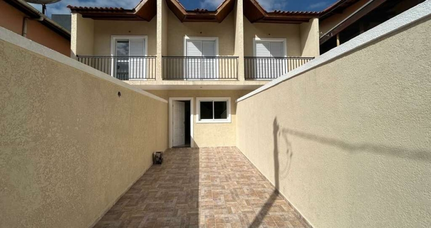 SOBRADO NOVO 2 SUITES, 2 VAGAS, QUINTAL FI37