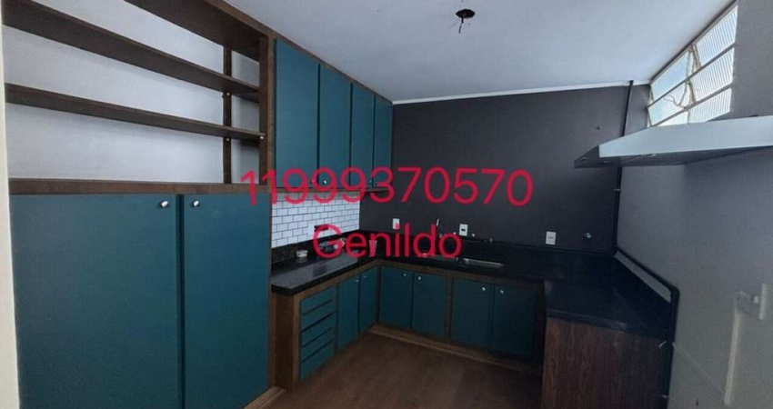 CASA COM PISCINA, 3 QUARTOS, 1 SUITES 4 VAGAS AR CONDICIONADO ARMÁRIOS PLANEJADOS,   ACEITA PET FL55