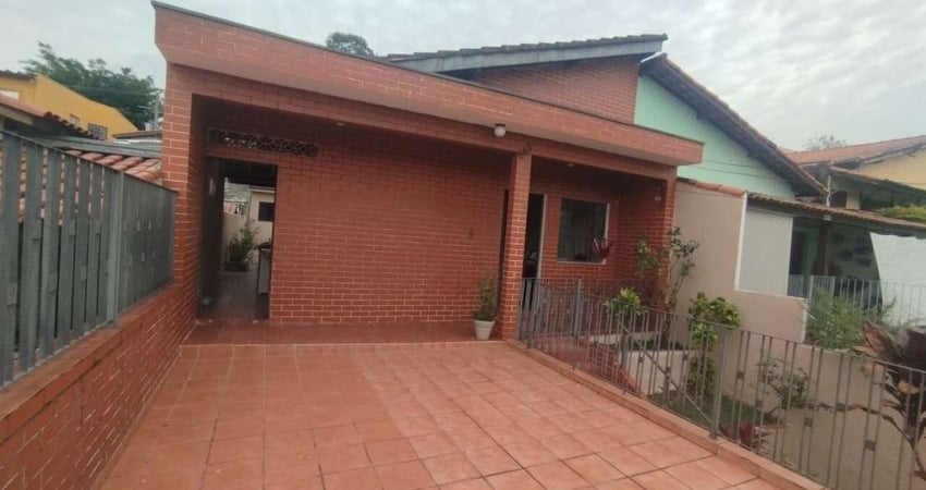 Casa térrea, 2 quartos, 2 vagas - Conjunto Residencial Butantã - FL56