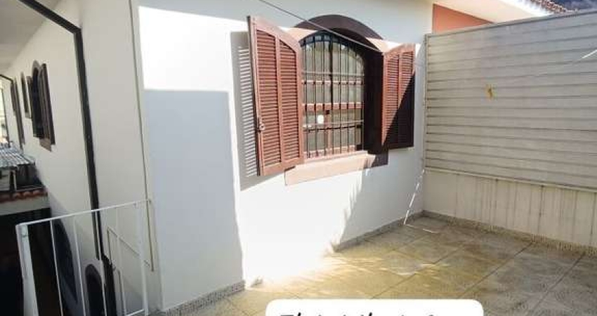 Sobrado com edícula com escritório FL31