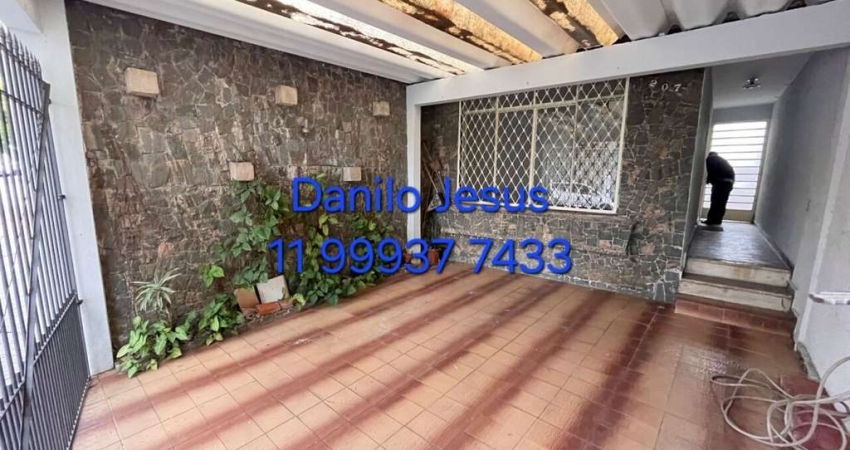 Sobrado com 2 dormitórios,  2 banheiros e 2 vagas. FL51