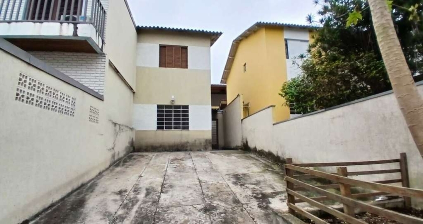 Casa Sobrado para alugar com 3 quartos - Cotia - FL63
