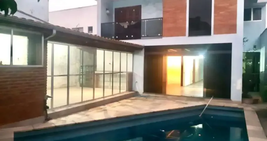 Casa comercial para alugar com piscina - Vila Sônia 4 quartos. FL56