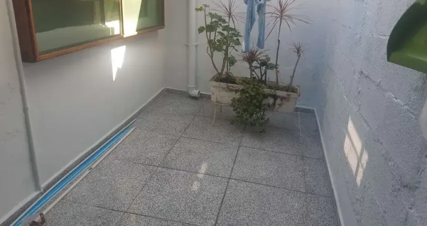 Casa em condomínio fechado com 3 quartos para alugar na Rua Umuarama, 112, Conceição, Osasco