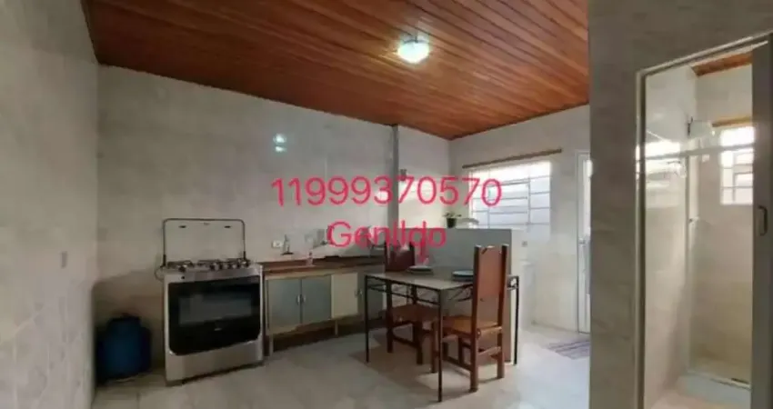 Sobrado 3 quartos 1 suite 1 vagas quintal compartilhado próximo do metro próximo da usp fl55