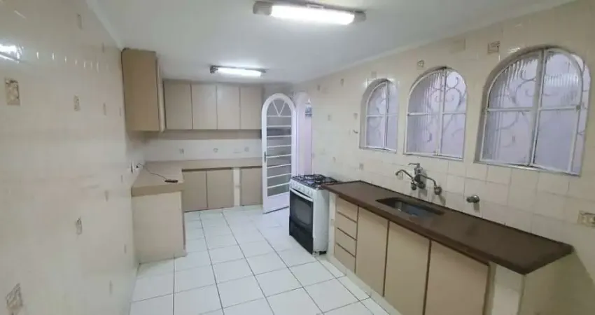 Casa em condomínio fechado com 2 quartos para alugar na Rua Lourenço Prado, 172, Cidade dos Bandeirantes, São Paulo