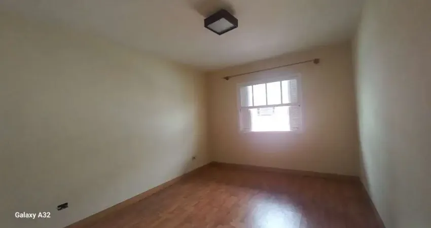 SOBRADO 3 QUARTOS; 1 SUITE, 3 BANHEIROS, 2 VAGAS -   JD BONFIGLIOLI  -  FL21