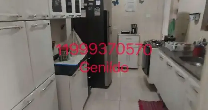 Casa terreá com 2 quartos, 2 banheiros, 2 vagas, quintal, semi mobiliada, aceita pet, fl55